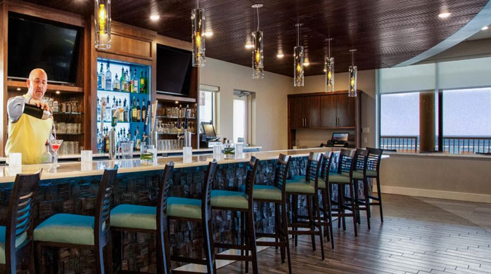 Holiday Inn & Suites Bistro Bar Seaside